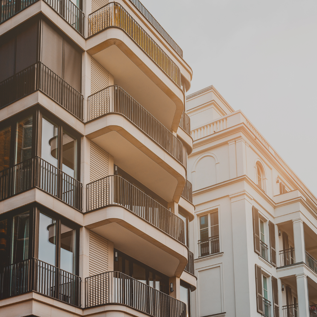 🏘️Est-ce le bon moment pour investir dans l'immobilier en 2023 ? image de l'article