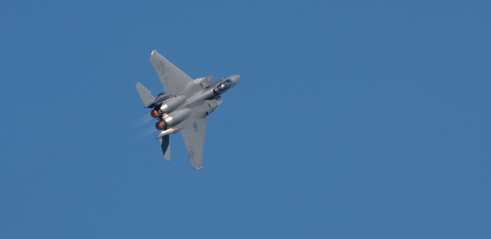 Guerre en Iran : drones, pétrole et marchés financiers, les enjeux du conflit image de l'article